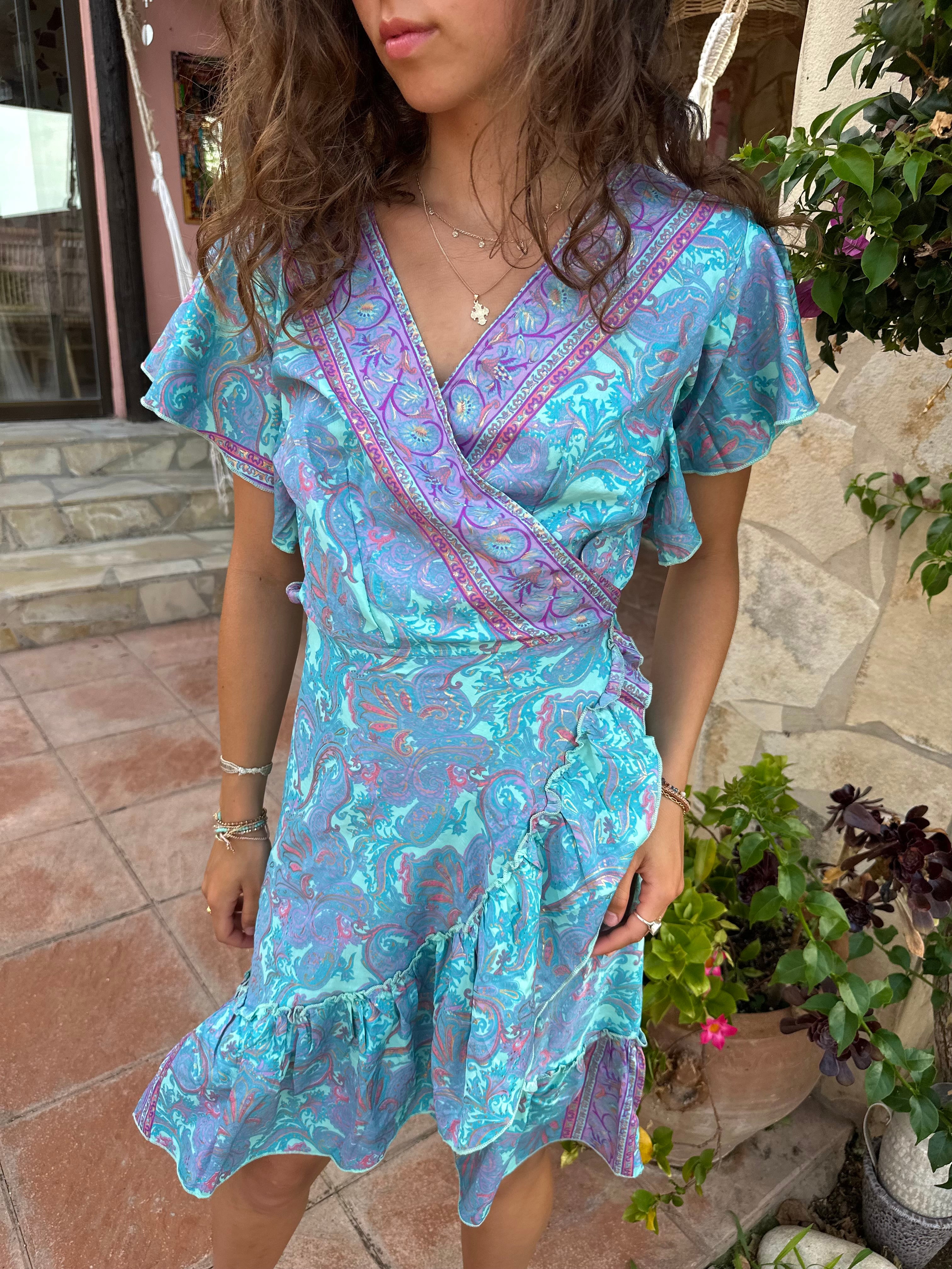 Short Wrap Dress Alma (Gold Foil) - Turquoise Liva Larsen Short Wrap Dress Alma (Gold Foil) - Turquoise Liva Larsen