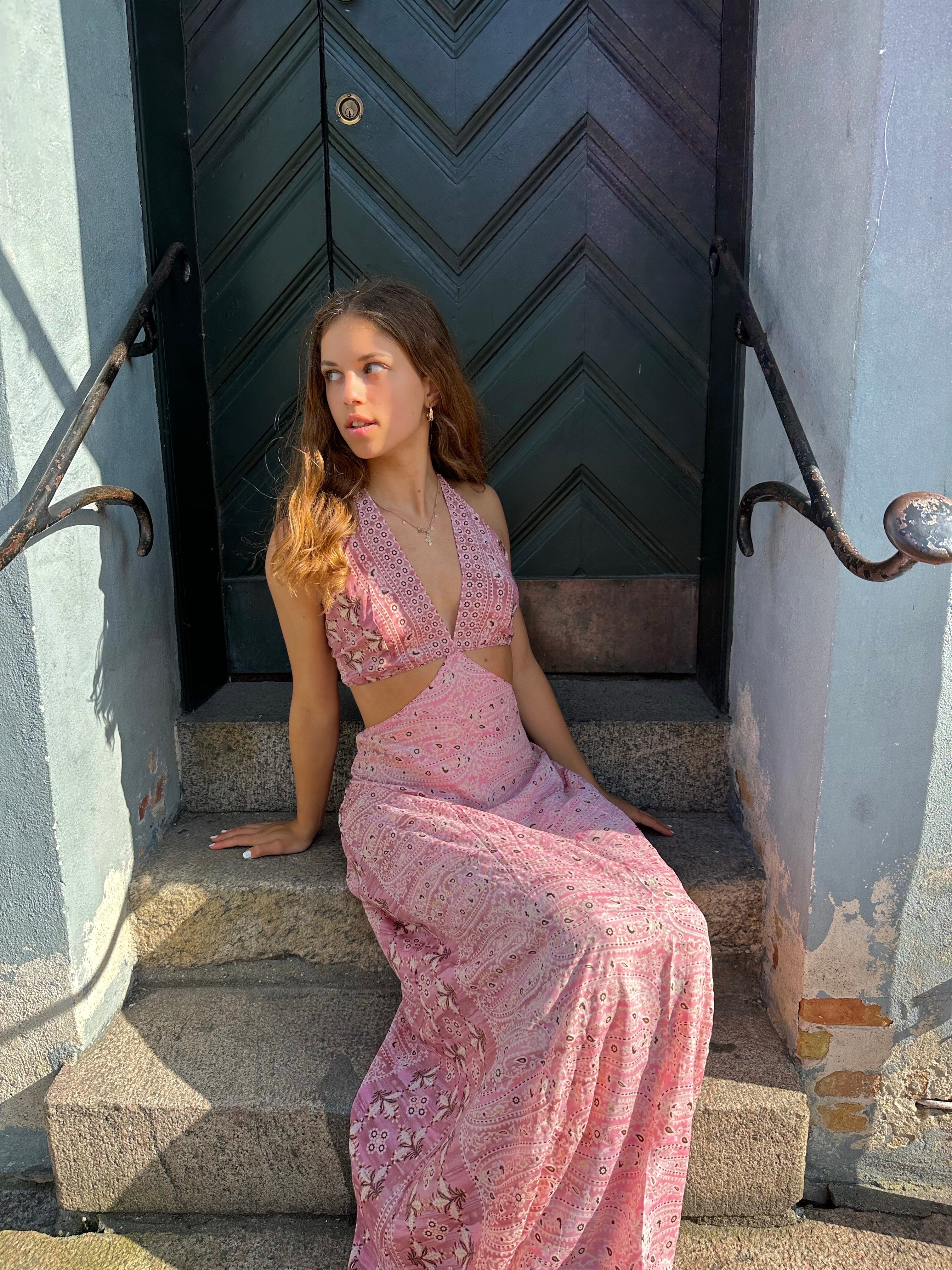 Mid-Cut Dress Lila (with gold foil) - Light Pink – Liva Larsen